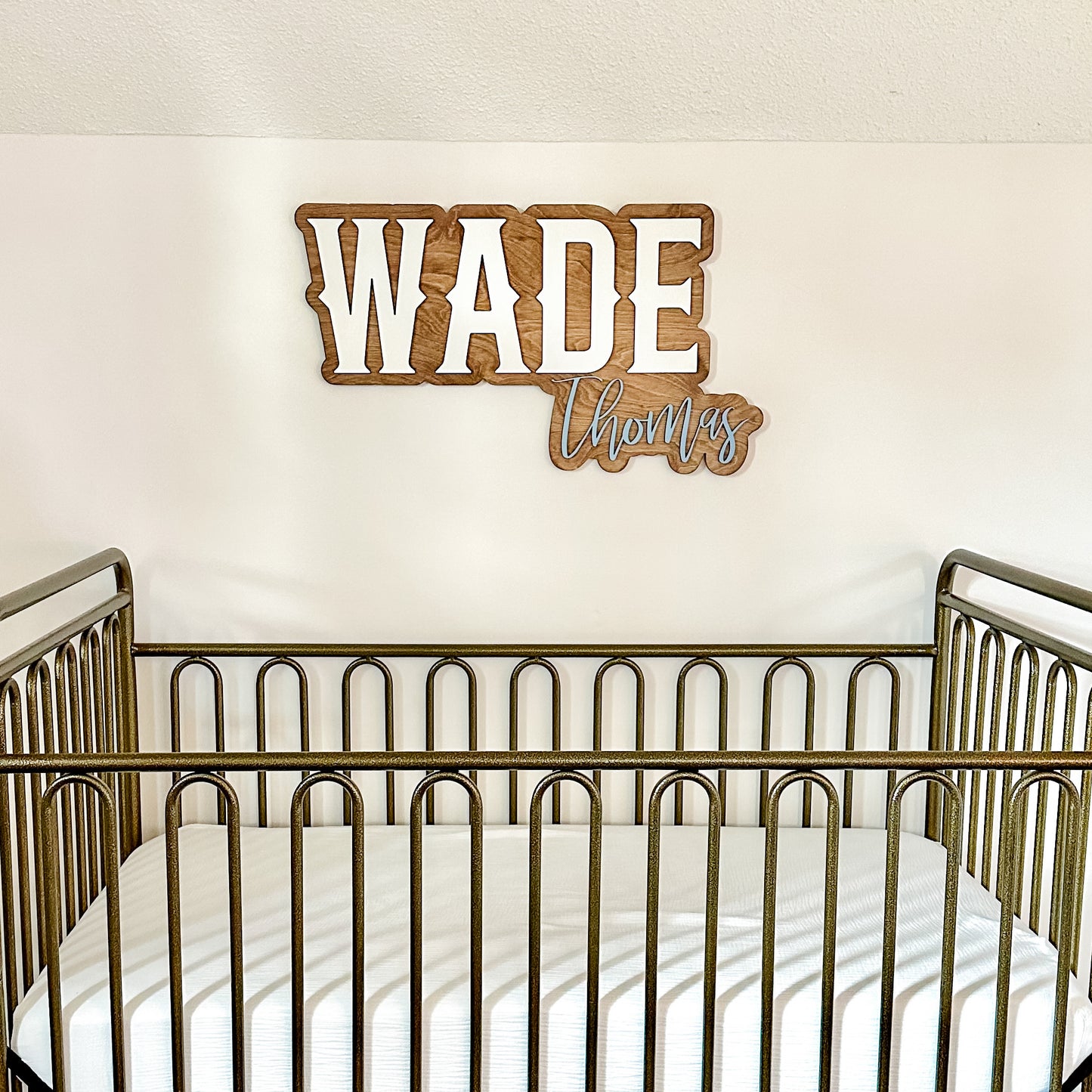 Wade Thomas Outline Name Sign