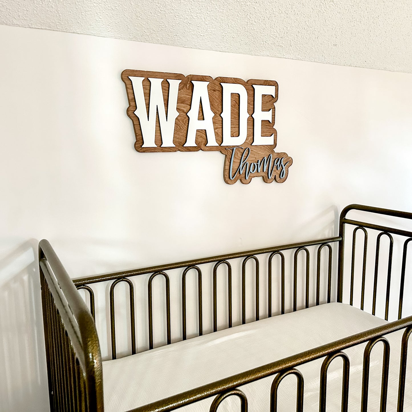 Wade Thomas Outline Name Sign